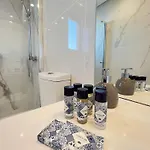 Brittos Lovely - Prime