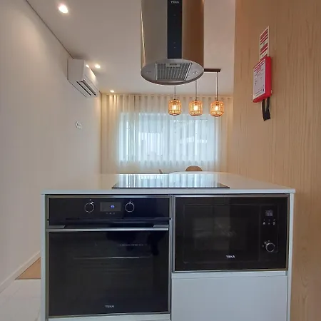 Brittos Lovely - Prime *