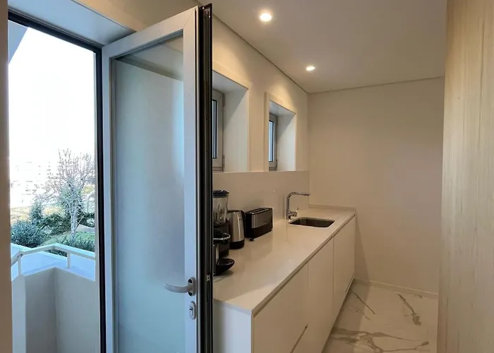 Brittos Lovely - Prime *