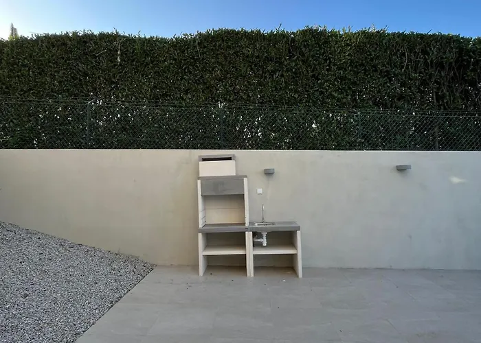 Brittos Lovely - Prime Вила-Нова-ди-Фамаликан